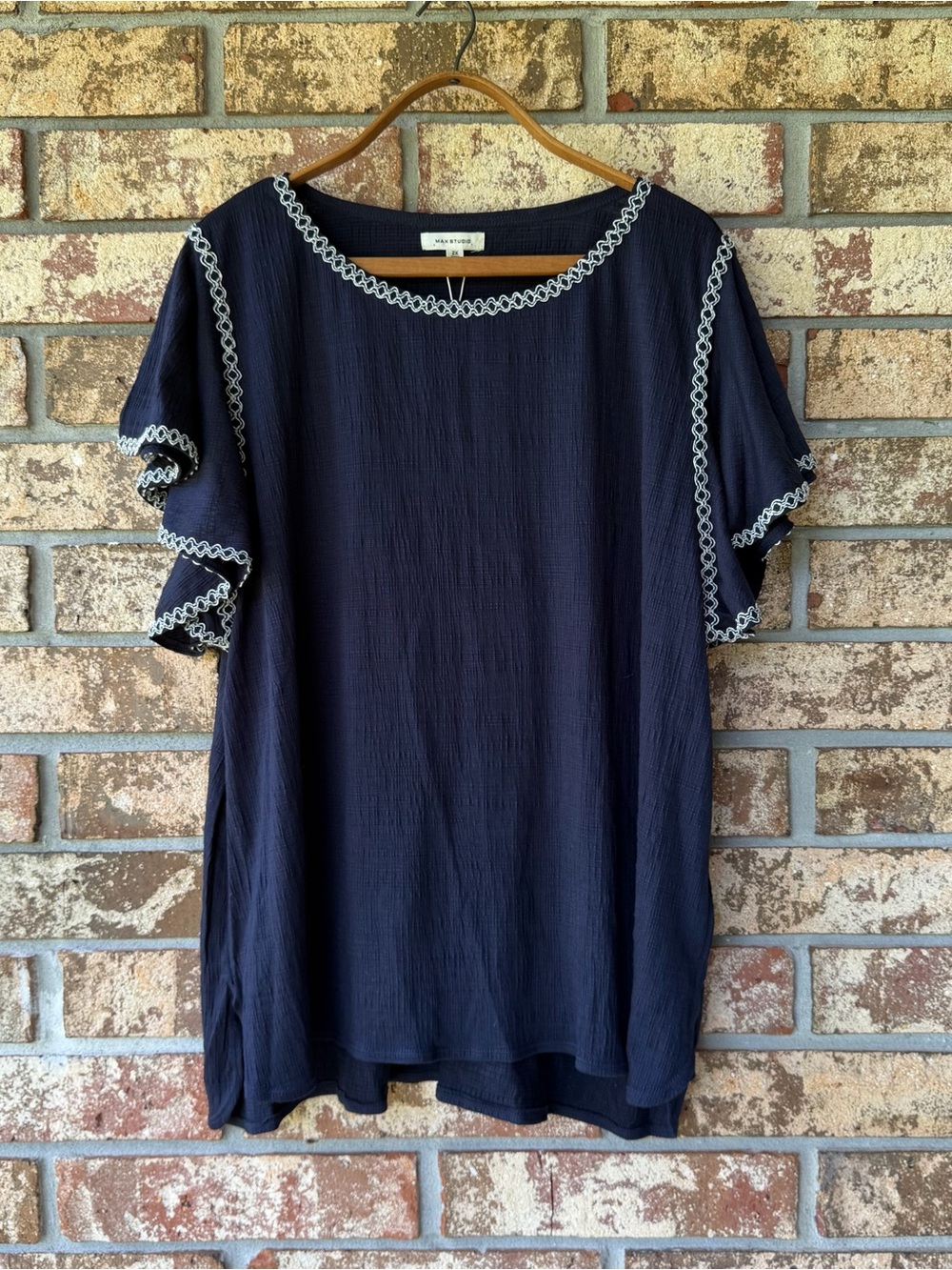 Max Studio Navy Blue Tunic NWT Women’s Size 2X Embroidered Beauty!